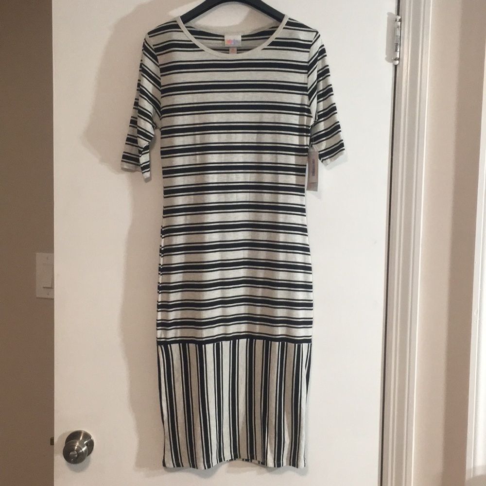 LuLaRoe Julia striped XS NWT